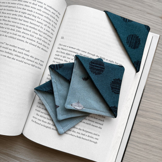 Dot - Corner Bookmark